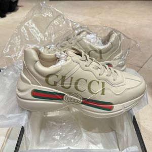 NEW Gucci sneakers
